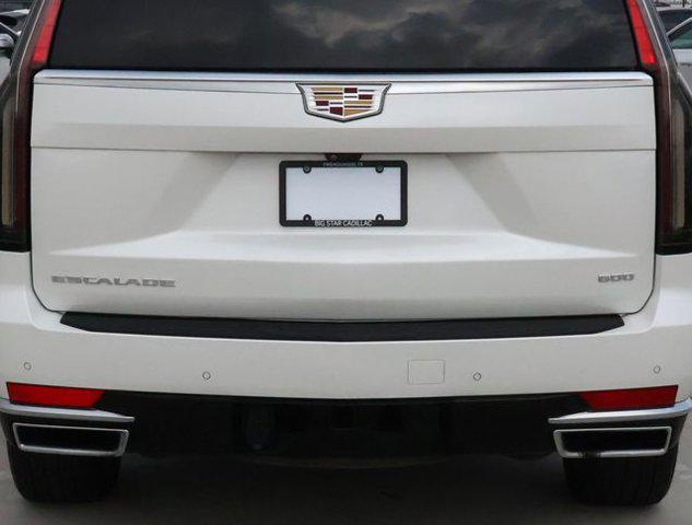 used 2022 Cadillac Escalade ESV car, priced at $55,999