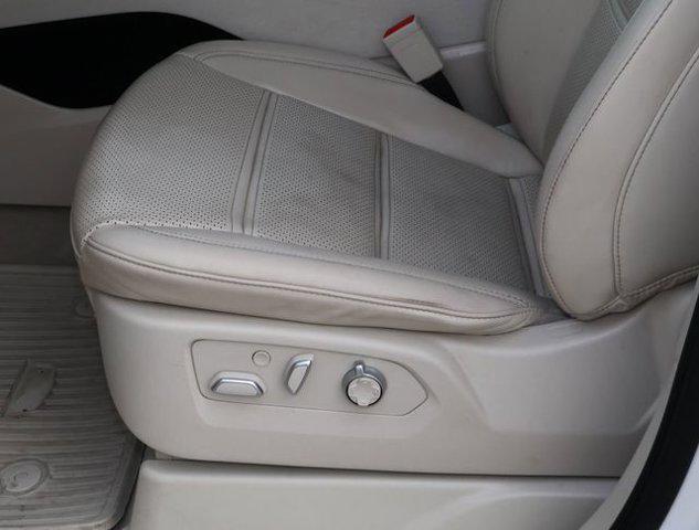 used 2022 Cadillac Escalade ESV car, priced at $55,999