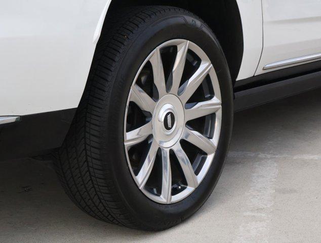 used 2022 Cadillac Escalade ESV car, priced at $55,193