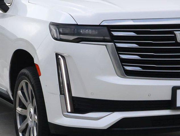 used 2022 Cadillac Escalade ESV car, priced at $55,999