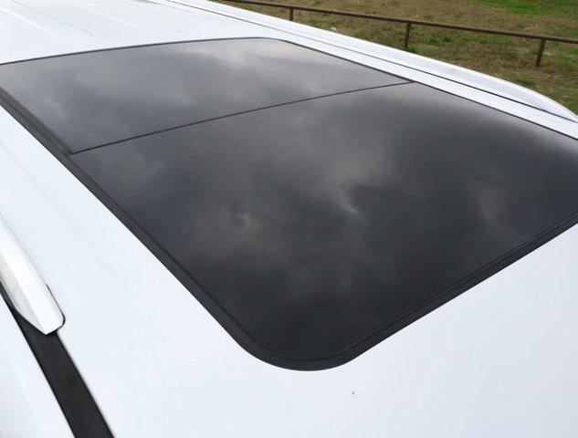 used 2022 Cadillac Escalade ESV car, priced at $55,999