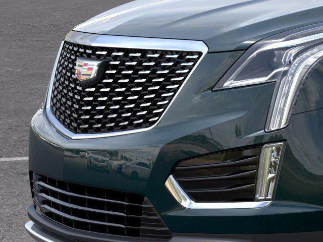 new 2025 Cadillac XT5 car, priced at $50,485