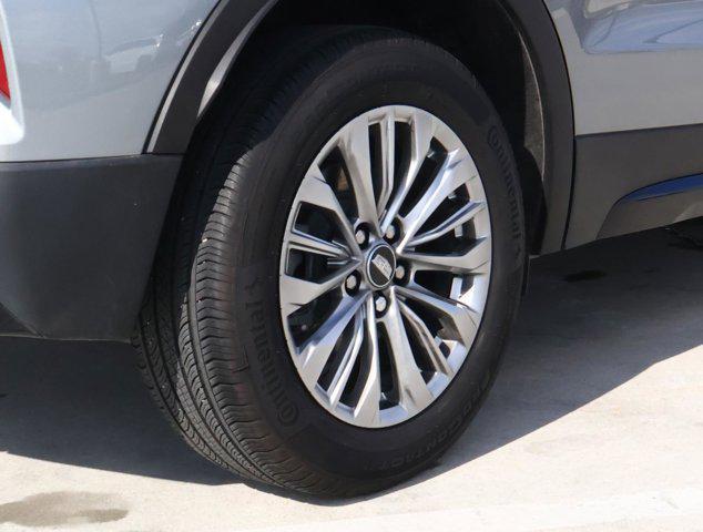 used 2025 Cadillac XT4 car, priced at $36,955