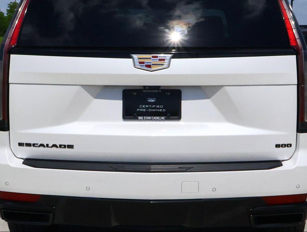 used 2022 Cadillac Escalade ESV car, priced at $59,793
