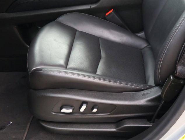 used 2024 Cadillac XT5 car, priced at $36,911