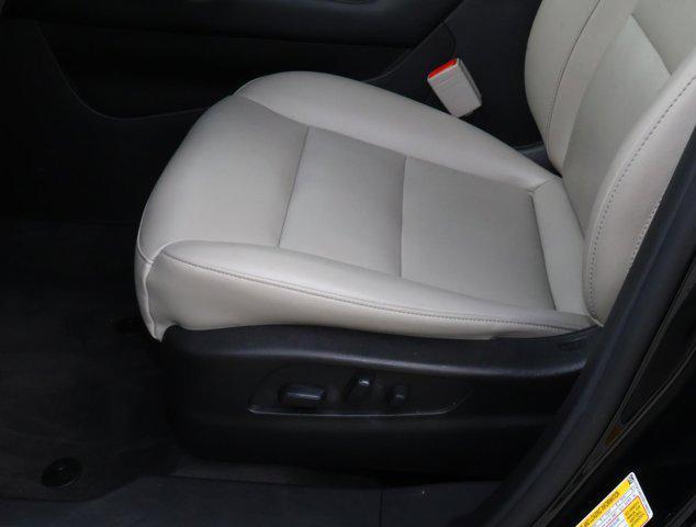 used 2023 Cadillac XT4 car, priced at $24,977