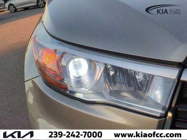 used 2016 Toyota Highlander car, priced at $16,463