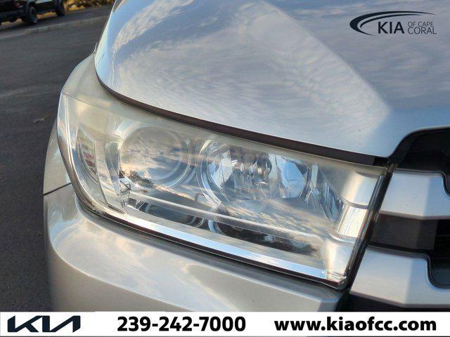 used 2019 Toyota Highlander car, priced at $17,579