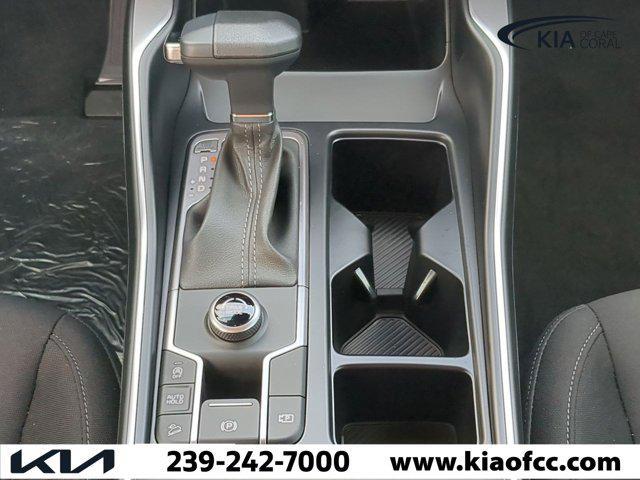 new 2025 Kia Sorento car, priced at $31,699