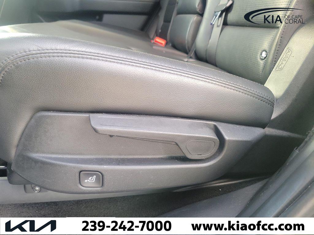 used 2024 Hyundai Santa Fe car, priced at $29,798