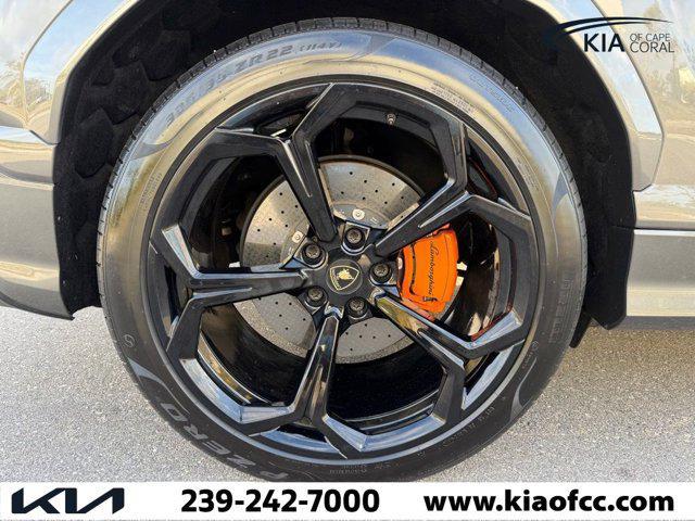 used 2021 Lamborghini Urus car, priced at $176,153