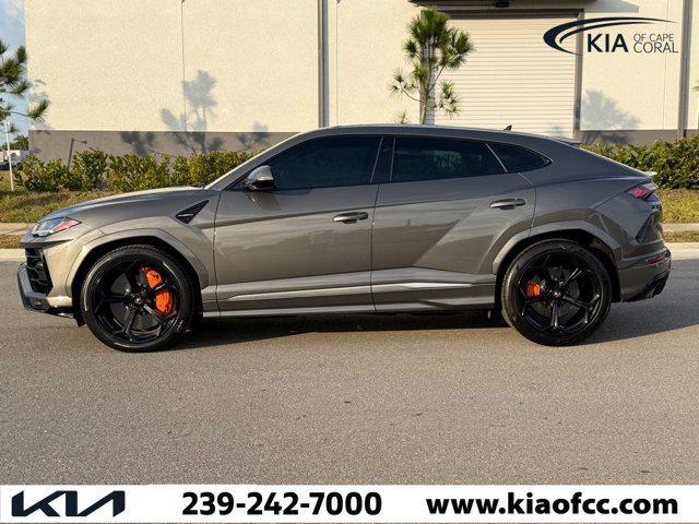 used 2021 Lamborghini Urus car, priced at $176,153