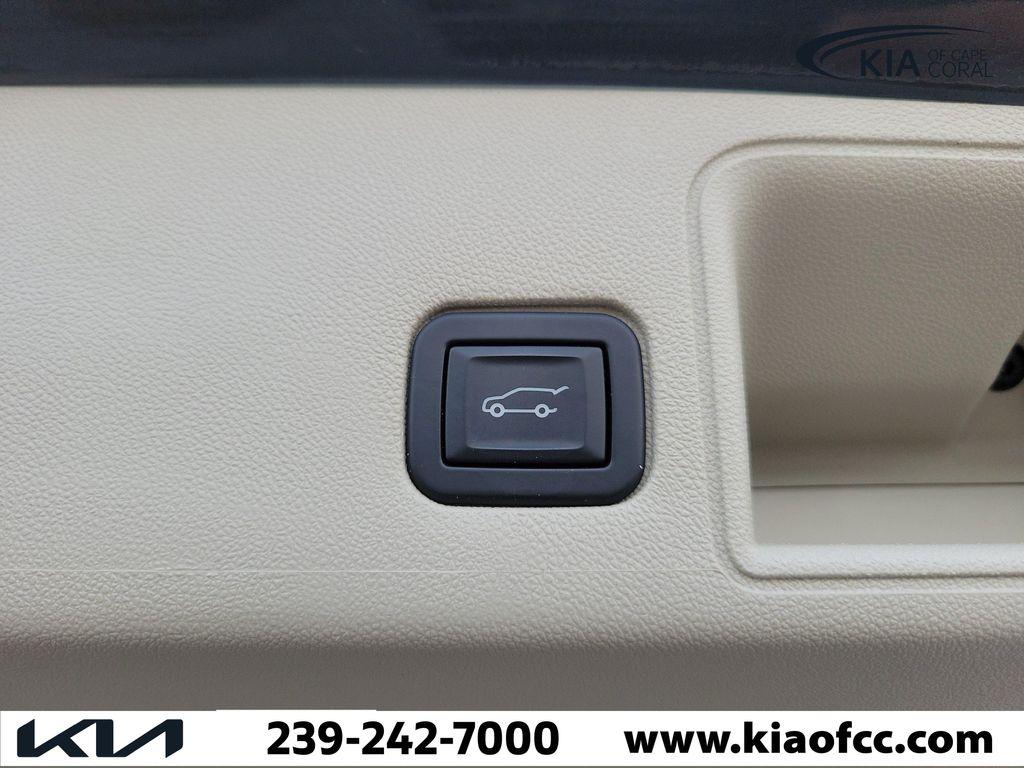 used 2022 GMC Terrain car, priced at $26,084