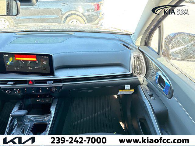 new 2026 Kia Sorento car, priced at $32,201