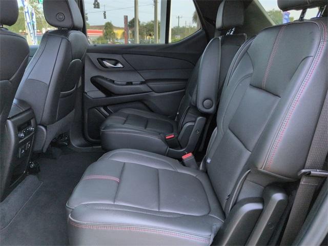 used 2023 Chevrolet Traverse car, priced at $33,990