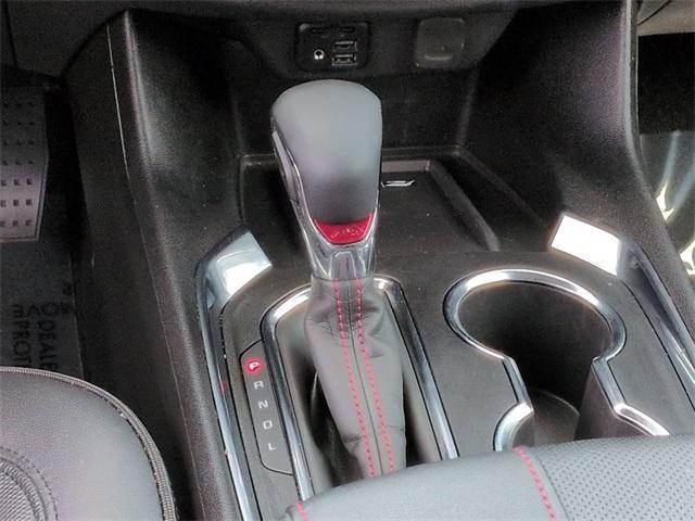 used 2023 Chevrolet Traverse car, priced at $33,990