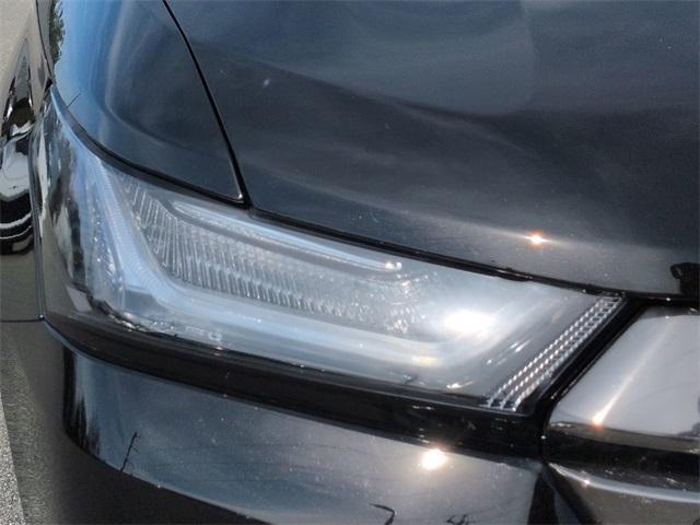 used 2023 Chevrolet Traverse car, priced at $33,990