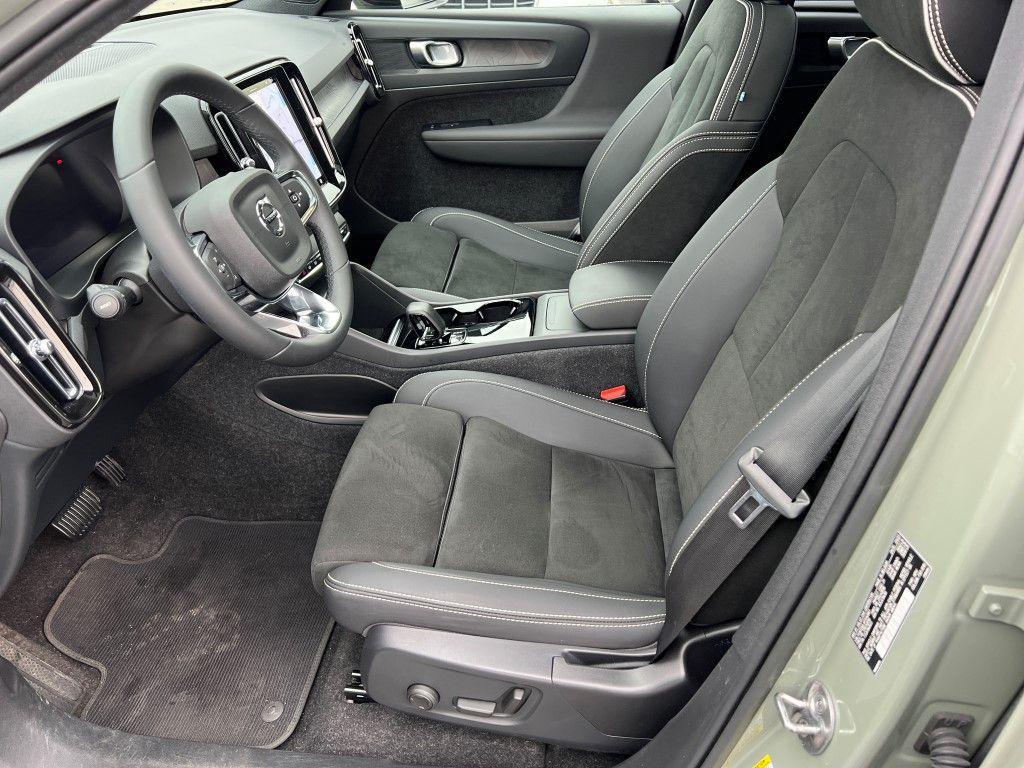 used 2023 Volvo XC40 Recharge Pure Electric car, priced at $24,555