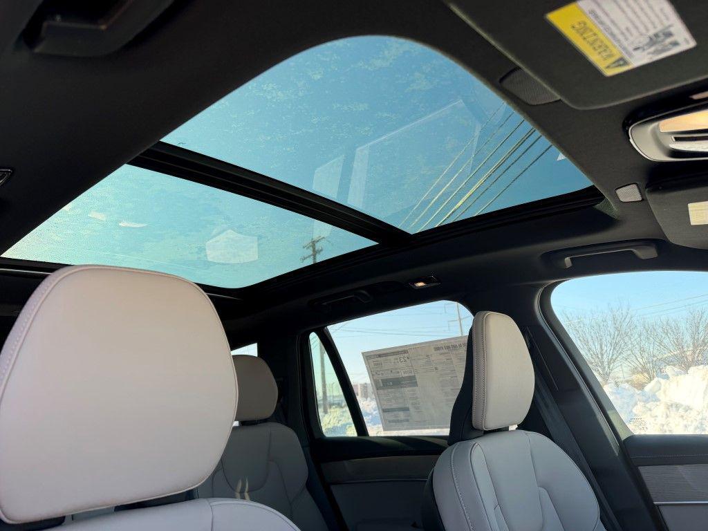 new 2026 Volvo XC90 car, priced at $71,145