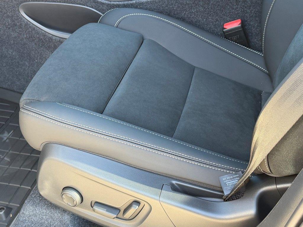 new 2026 Volvo XC40 car, priced at $54,175