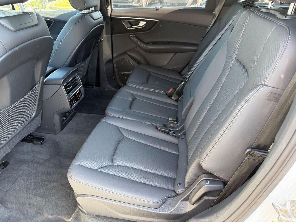 used 2025 Audi Q7 car, priced at $58,577
