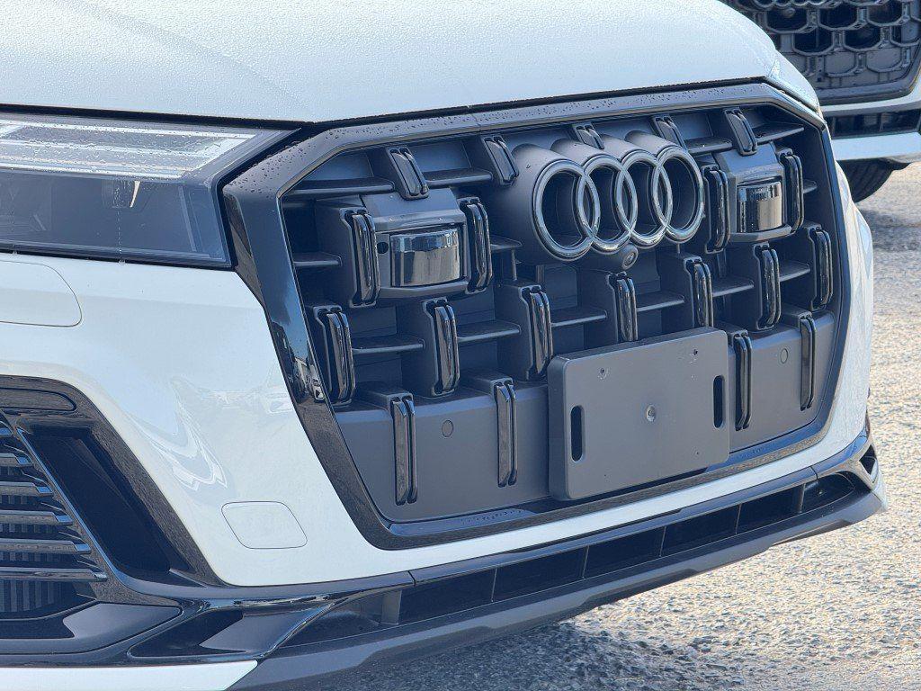 new 2026 Audi Q7 car, priced at $73,038
