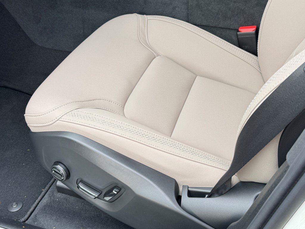 new 2026 Volvo XC60 Plug-In Hybrid car, priced at $67,076