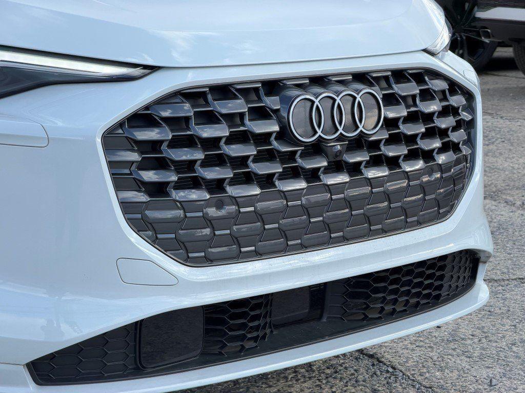 new 2025 Audi Q5 car, priced at $55,744