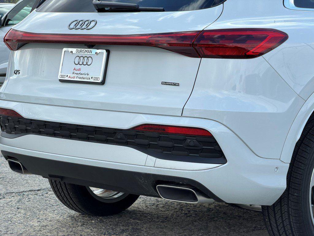 new 2025 Audi Q5 car, priced at $55,744