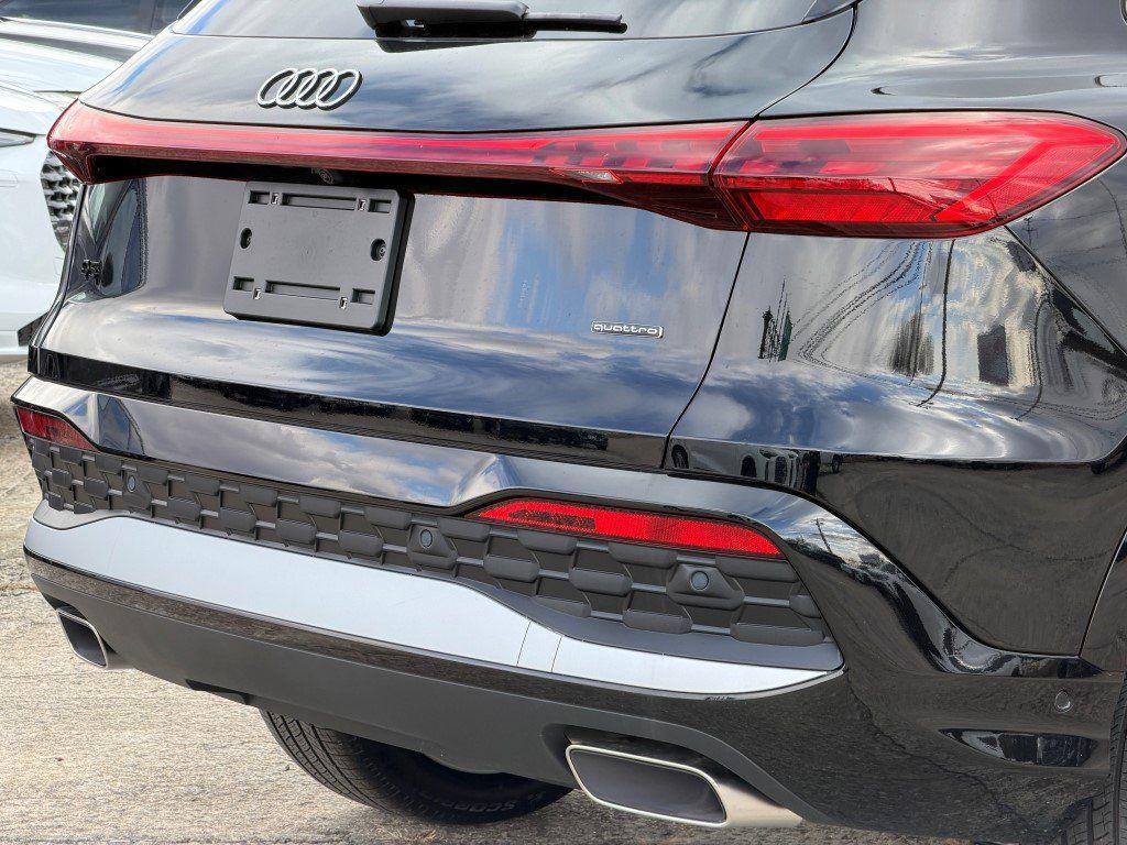 new 2025 Audi Q5 car, priced at $55,358