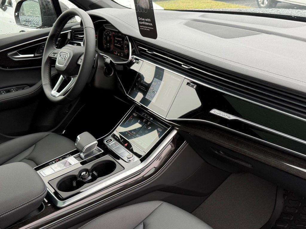 new 2026 Audi Q7 car, priced at $79,155
