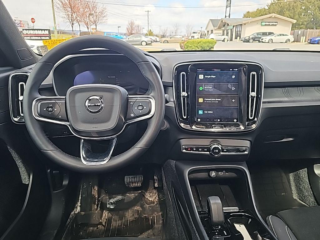 used 2023 Volvo C40 Recharge Pure Electric car, priced at $25,983