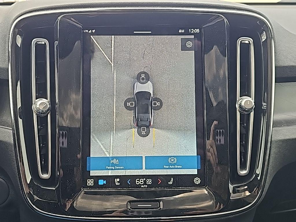 used 2023 Volvo C40 Recharge Pure Electric car, priced at $25,983