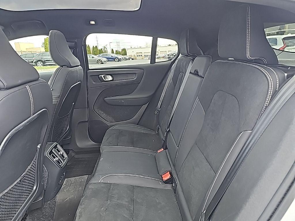 used 2023 Volvo C40 Recharge Pure Electric car, priced at $25,983