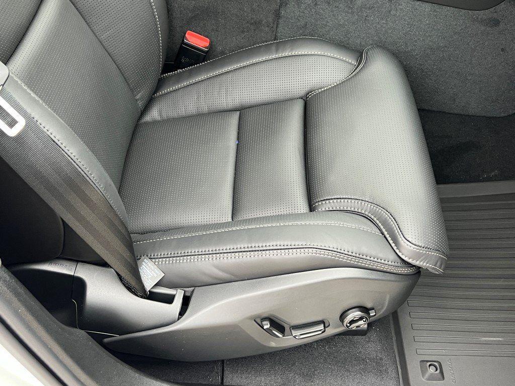 new 2026 Volvo XC60 car, priced at $64,375