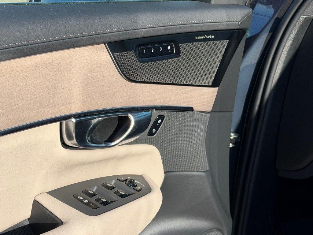 new 2026 Volvo XC90 car, priced at $75,695