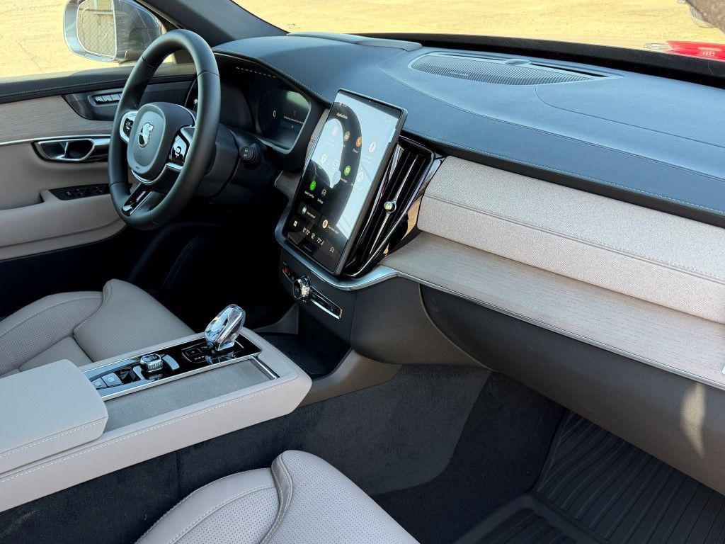 new 2026 Volvo XC90 car, priced at $75,695