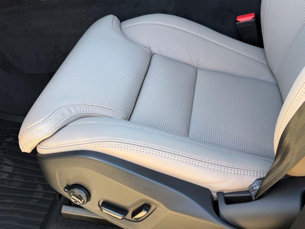 new 2026 Volvo XC90 car, priced at $75,695