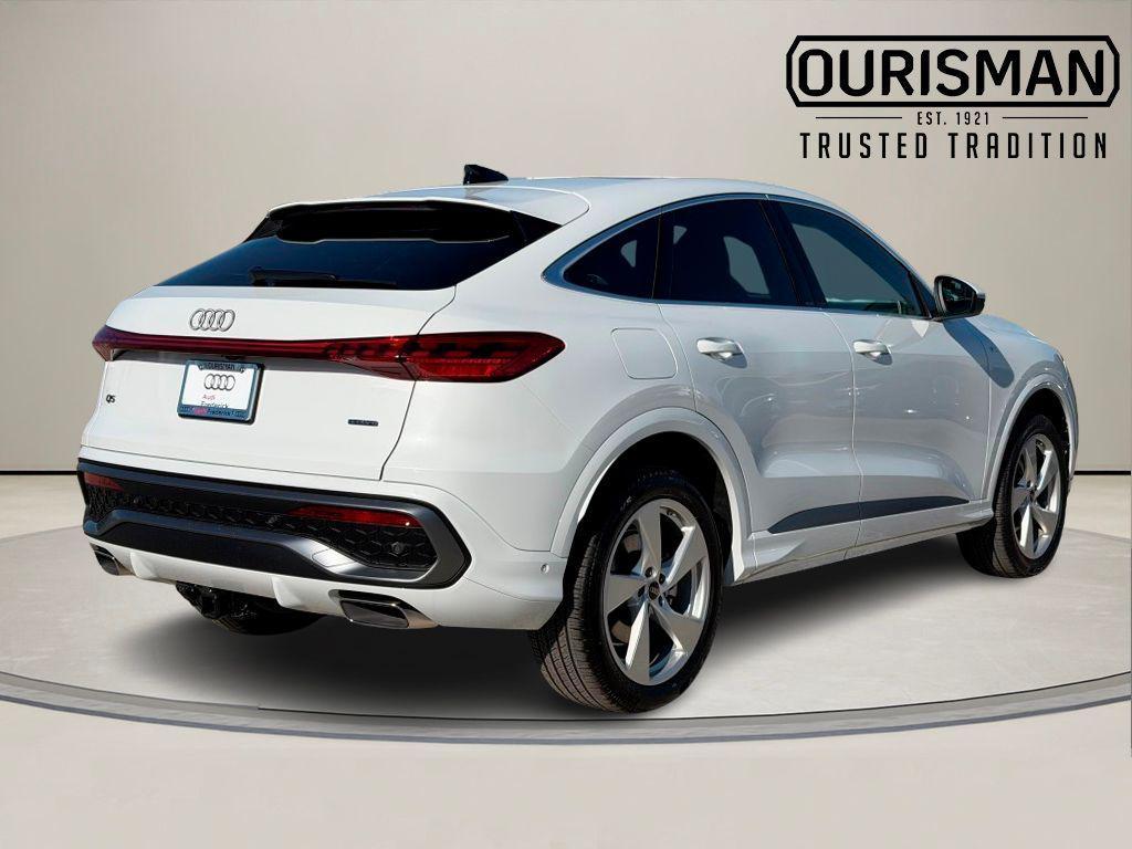 new 2025 Audi Q5 car, priced at $61,965