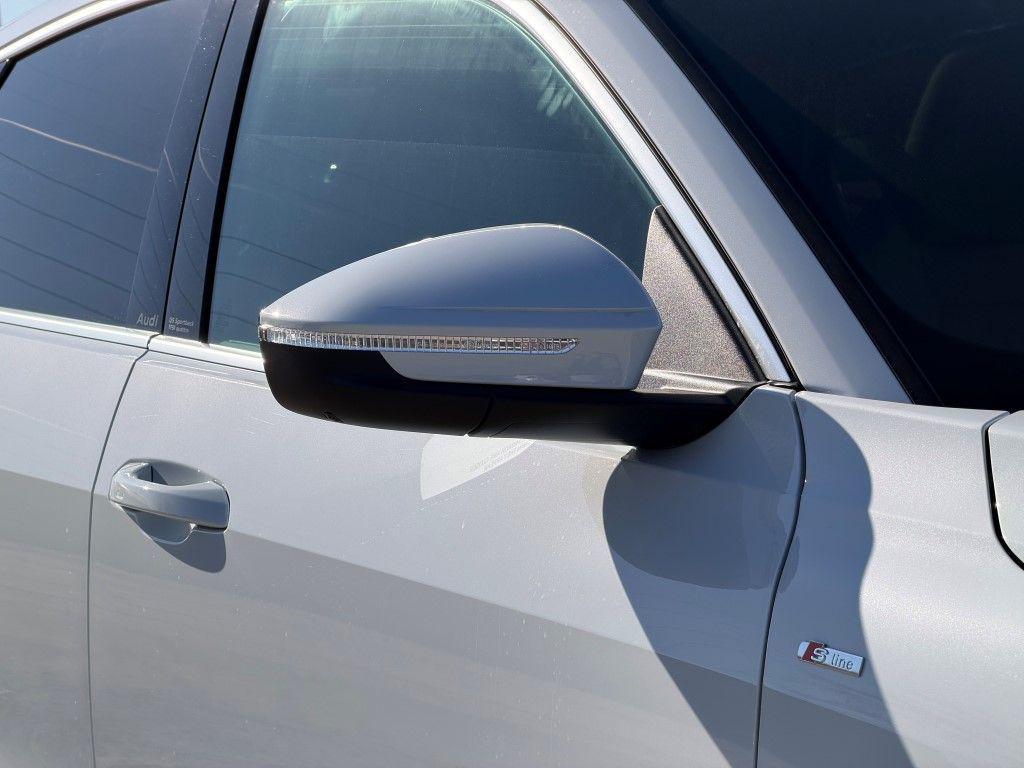 new 2025 Audi Q5 car, priced at $61,965