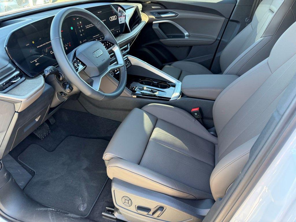 new 2025 Audi Q5 car, priced at $61,965