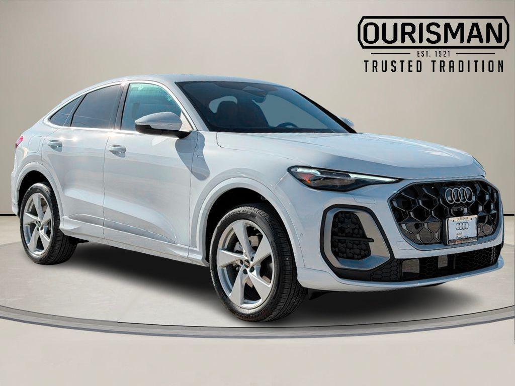 new 2025 Audi Q5 car, priced at $61,965