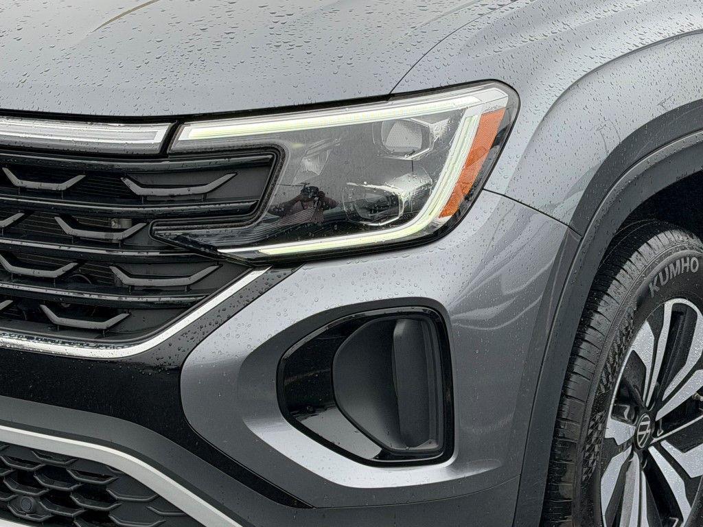 used 2024 Volkswagen Atlas Cross Sport car, priced at $29,999