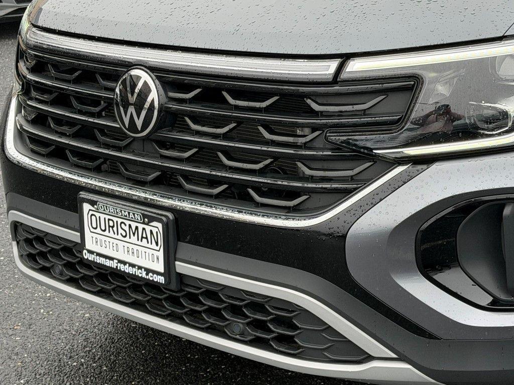 used 2024 Volkswagen Atlas Cross Sport car, priced at $29,999