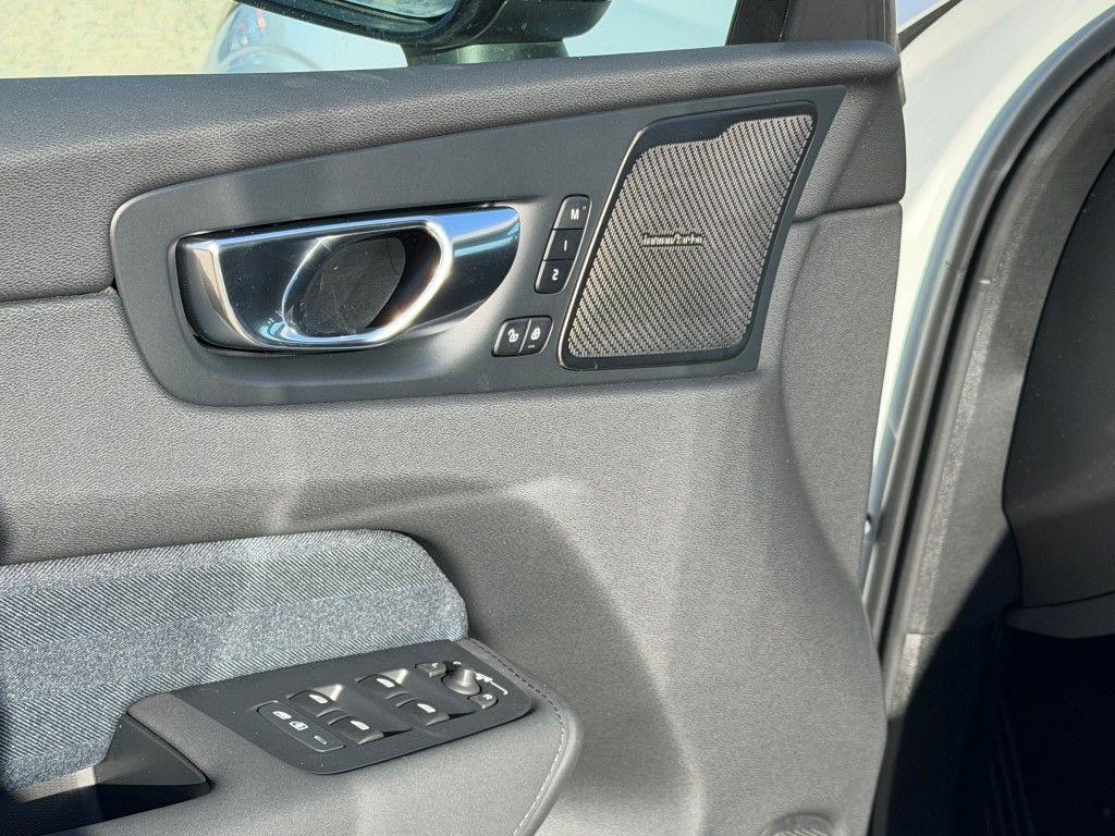 new 2026 Volvo XC60 car, priced at $61,045