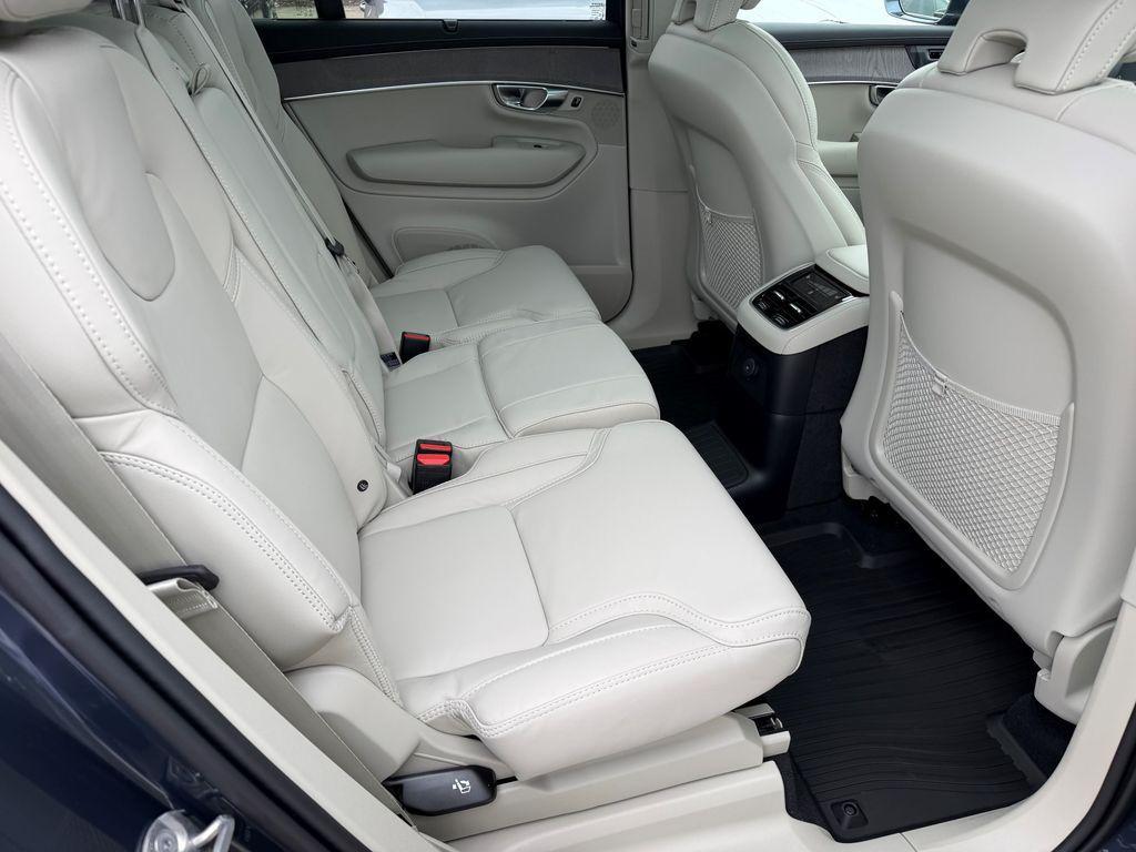 new 2026 Volvo XC90 Plug-In Hybrid car, priced at $85,745