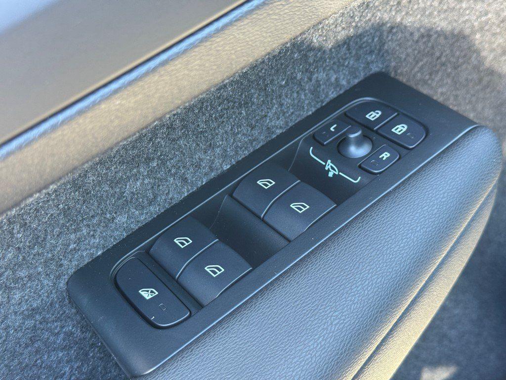 new 2026 Volvo XC40 car, priced at $50,150