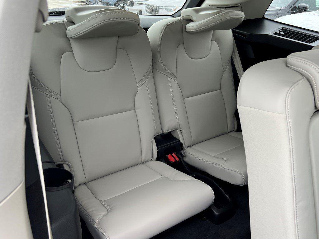 new 2026 Volvo XC90 car, priced at $75,155