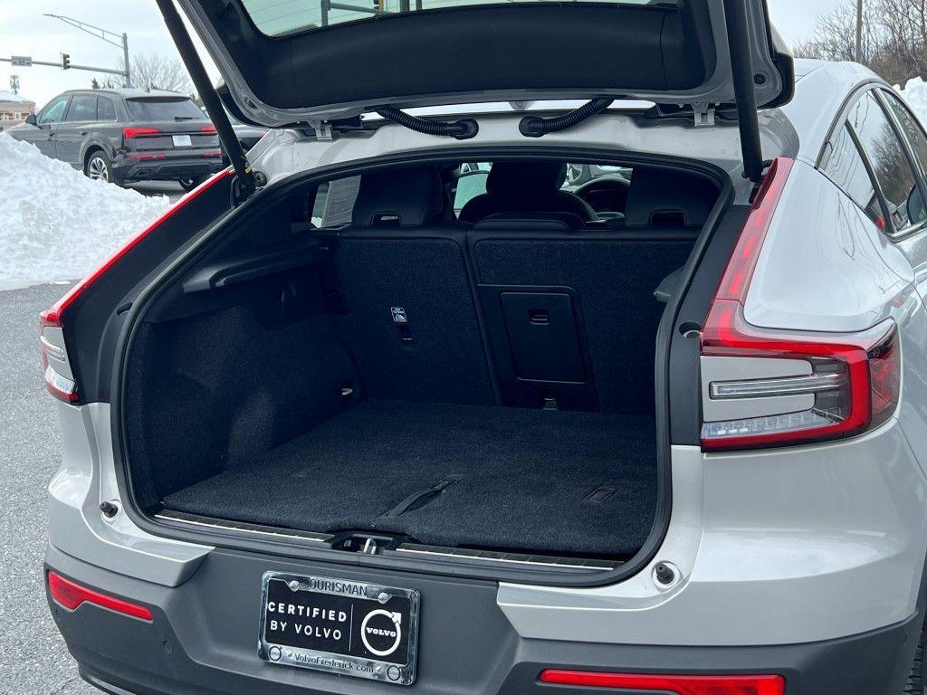 used 2023 Volvo C40 Recharge Pure Electric car, priced at $25,270