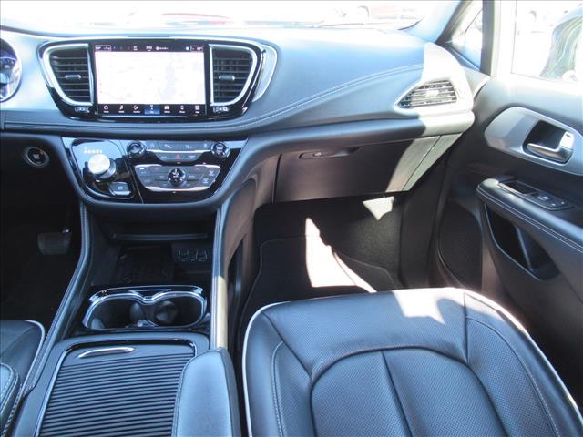 used 2025 Chrysler Pacifica car, priced at $37,080